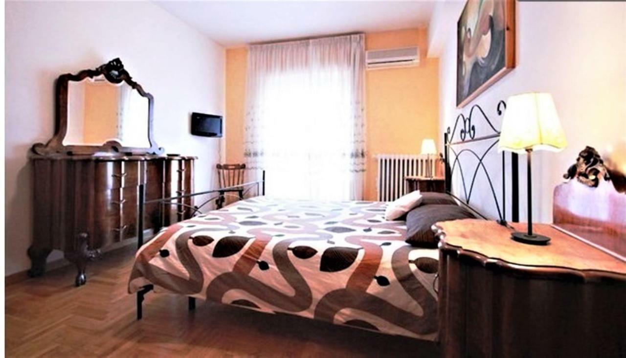 Julias Domus, T Apartment, Metro C Ρώμη Εξωτερικό φωτογραφία